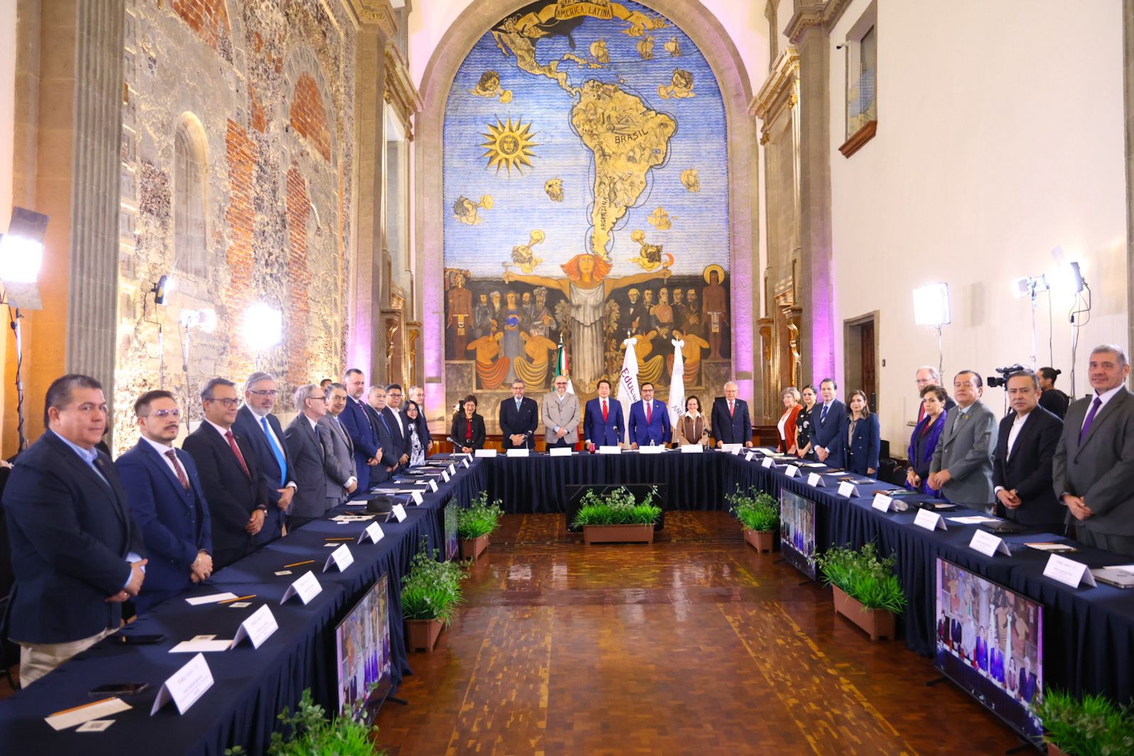 Rectora UAEM en la SEP1